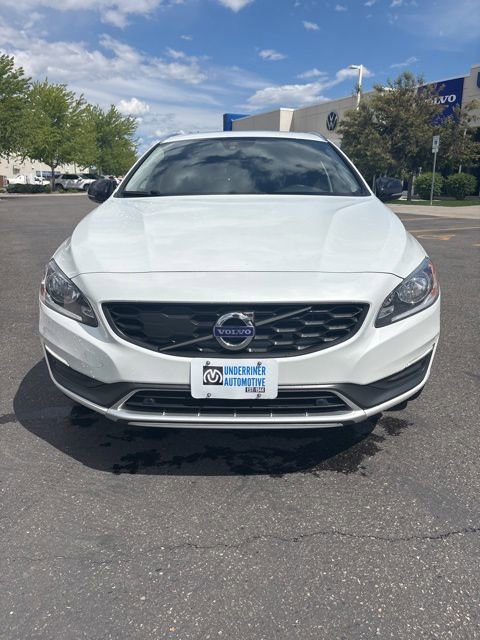 Used 2016 Volvo V60 T5 Cross Country AWD/4WD image 10