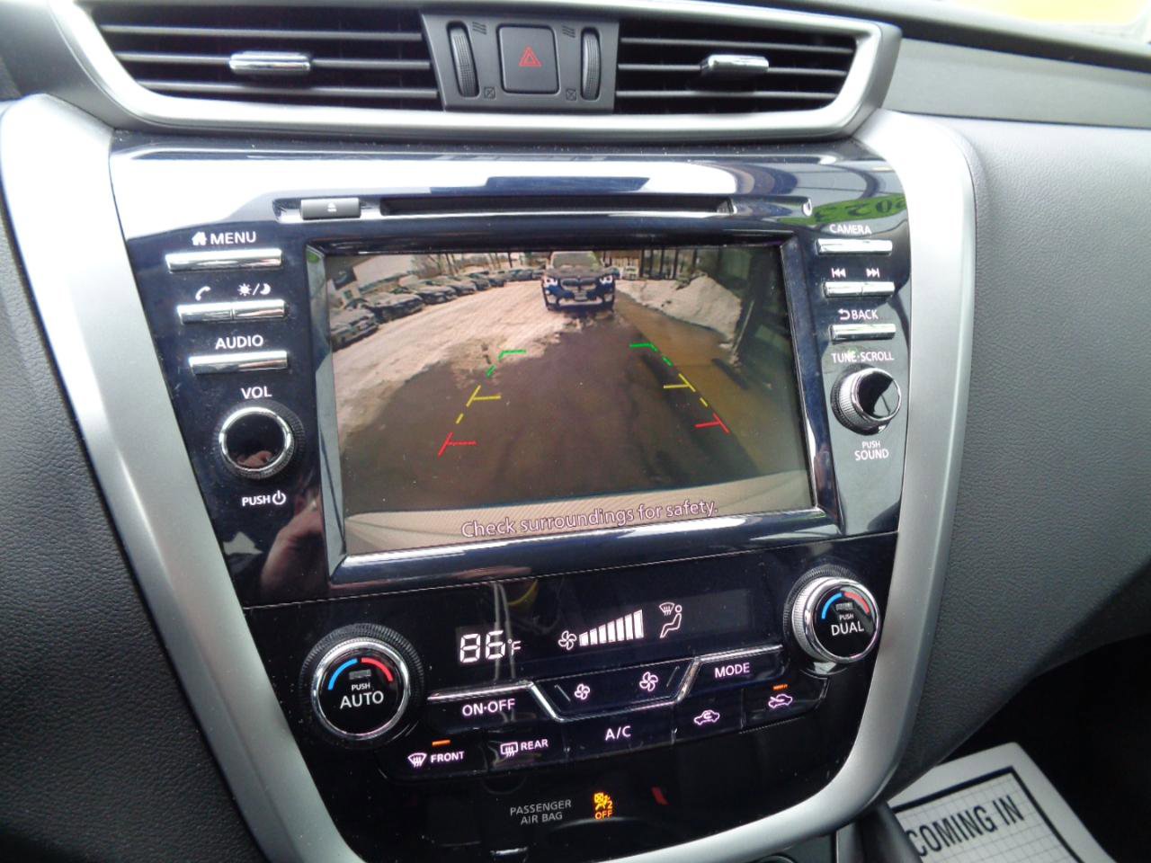 Used 2023 Nissan Murano SV w/ SV Midnight Edition Package image 13