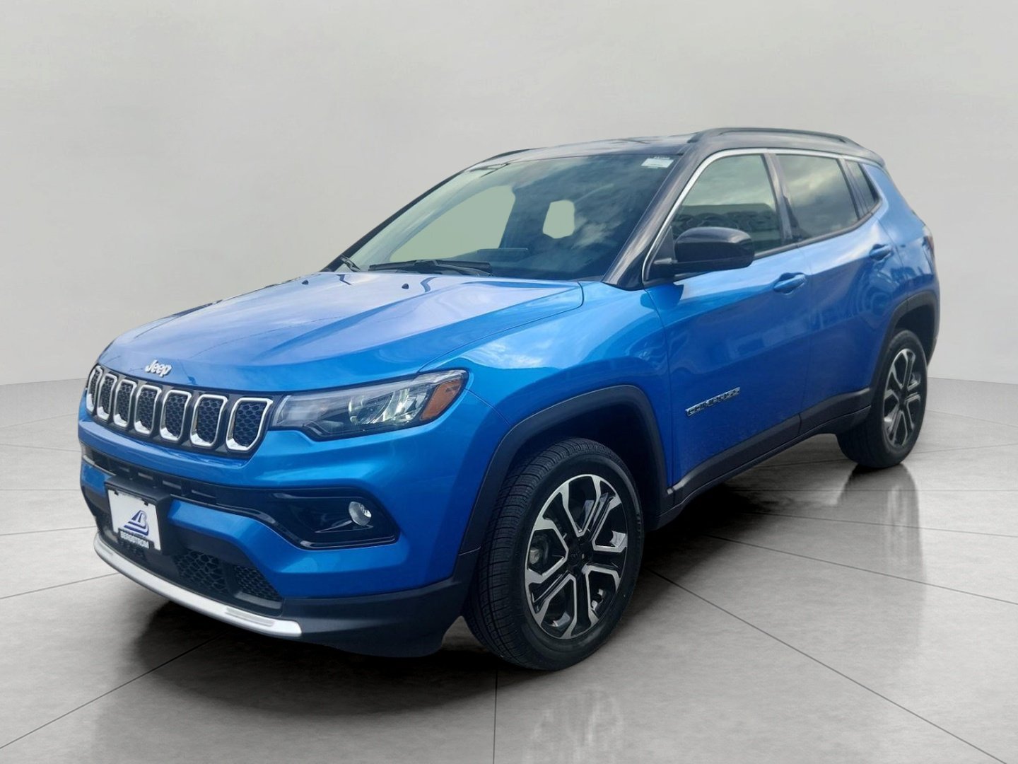 Used 2023 Jeep Compass Limited AWD/4WD image 3
