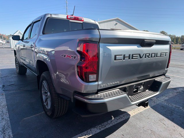 Used 2024 Chevrolet Colorado LT w/ LT Convenience Package II AWD/4WD image 7