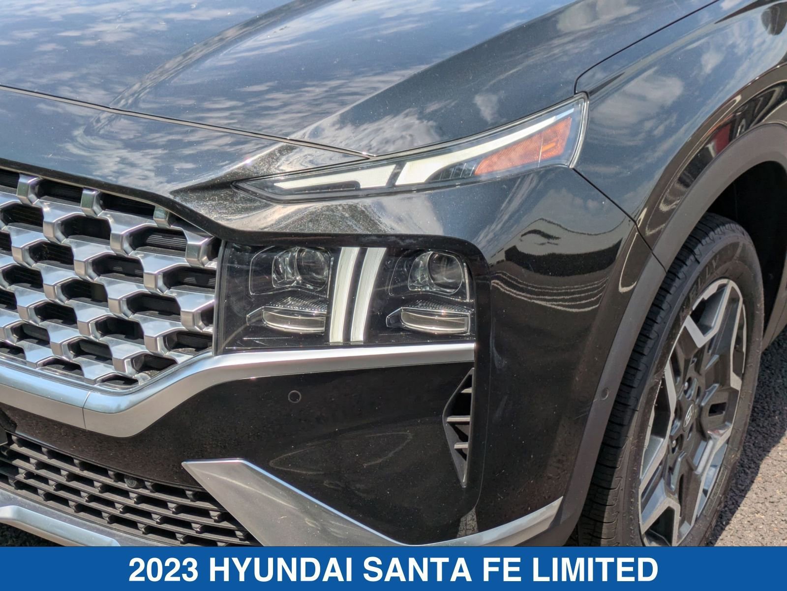 Used 2023 Hyundai Santa Fe Limited image 10