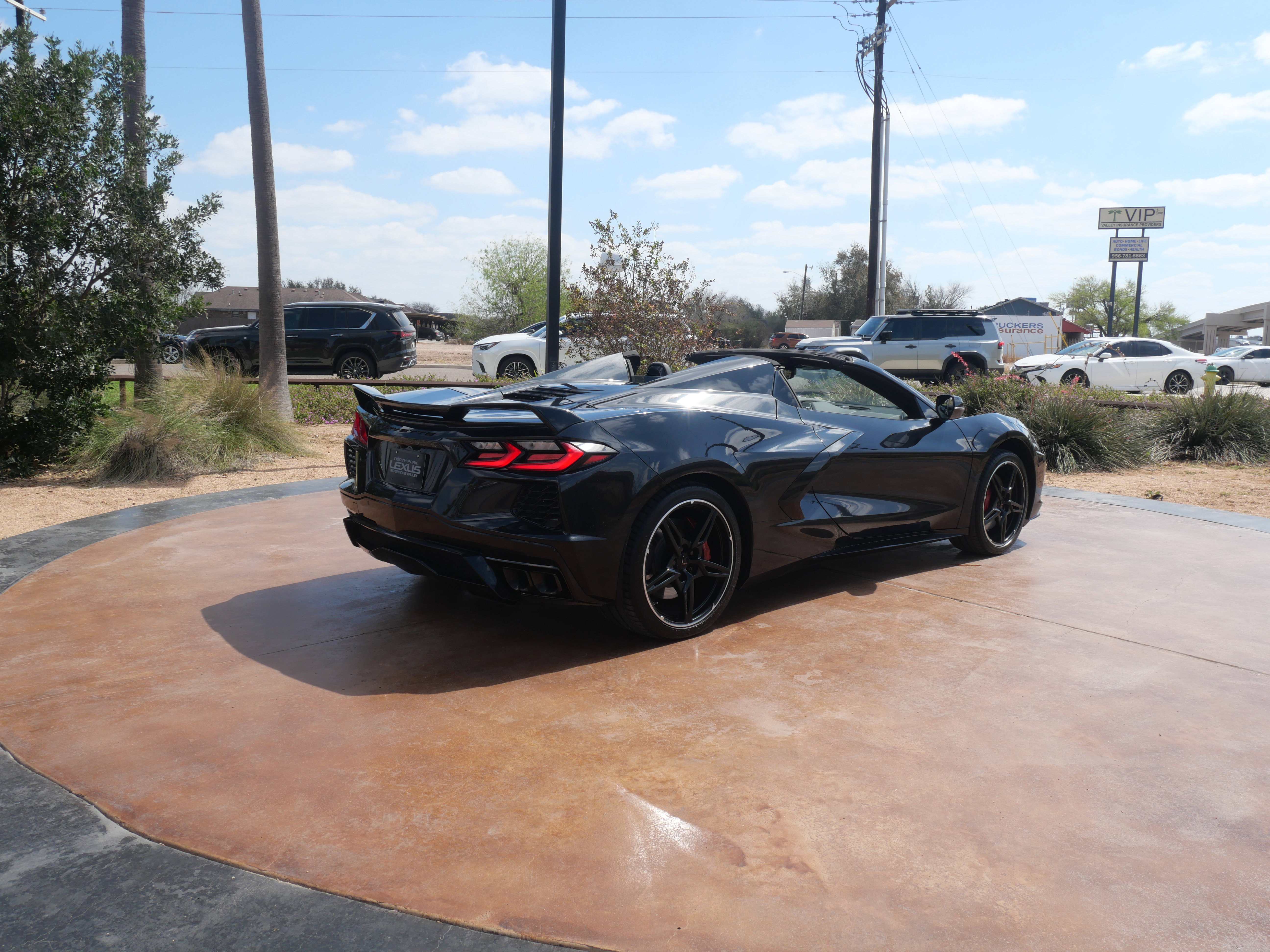 Used 2024 Chevrolet Corvette Stingray Preferred Conv w/ Z51 Performance Package image 2