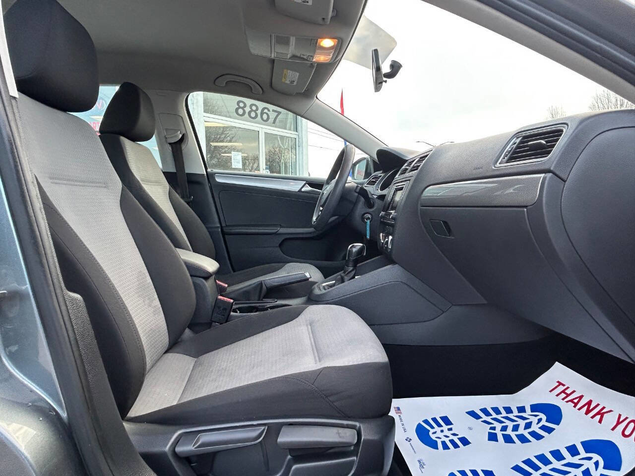 Used 2017 Volkswagen Jetta S image 35