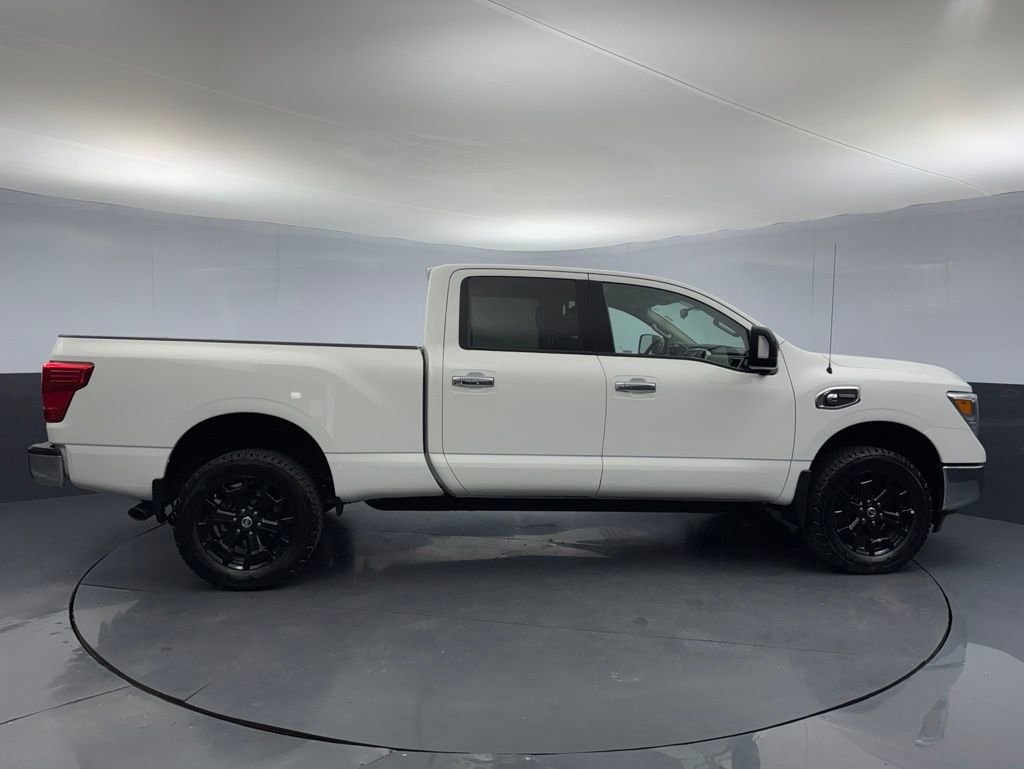 Used 2019 Nissan Titan SV AWD/4WD image 6