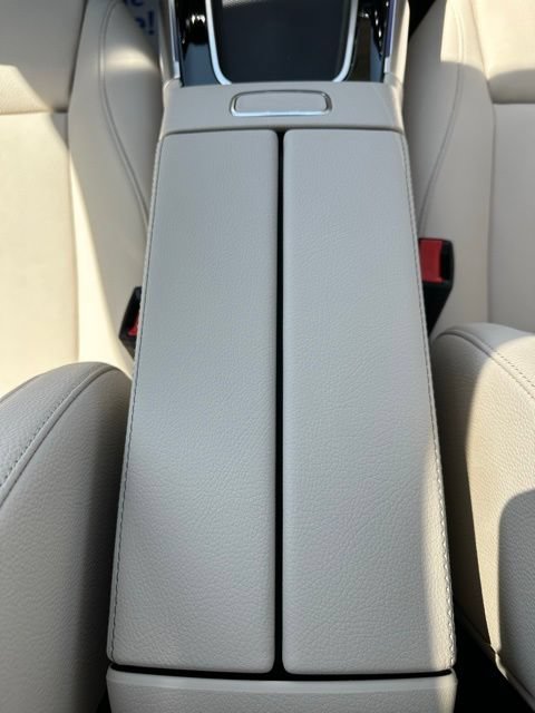 New 2026 Mercedes-Benz GLB 250 4MATIC image 35