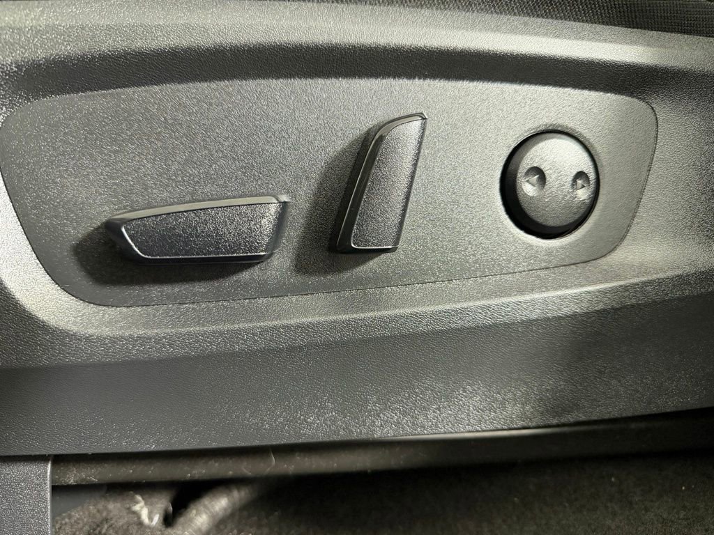 Used 2024 Nissan Pathfinder SL image 23