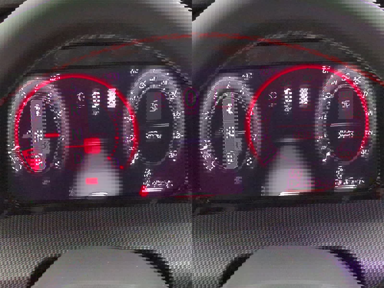 New 2025 Volkswagen GTI SE image 34