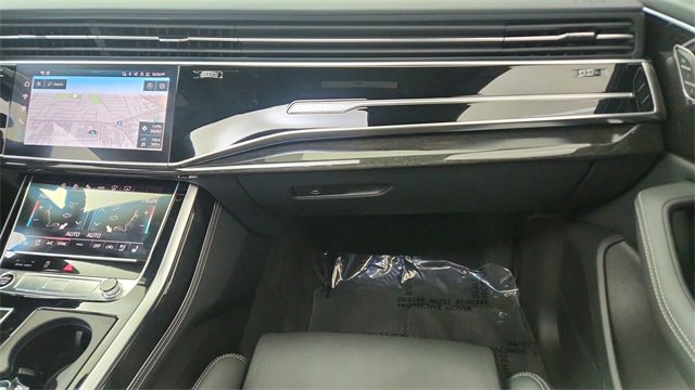 Used 2025 Audi Q8 Prestige w/ Prestige Package image 36