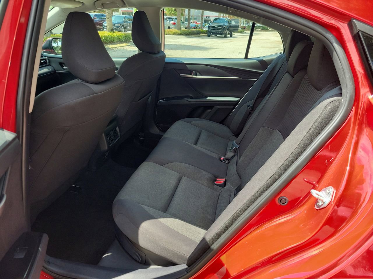 Used 2025 Toyota Camry LE image 11