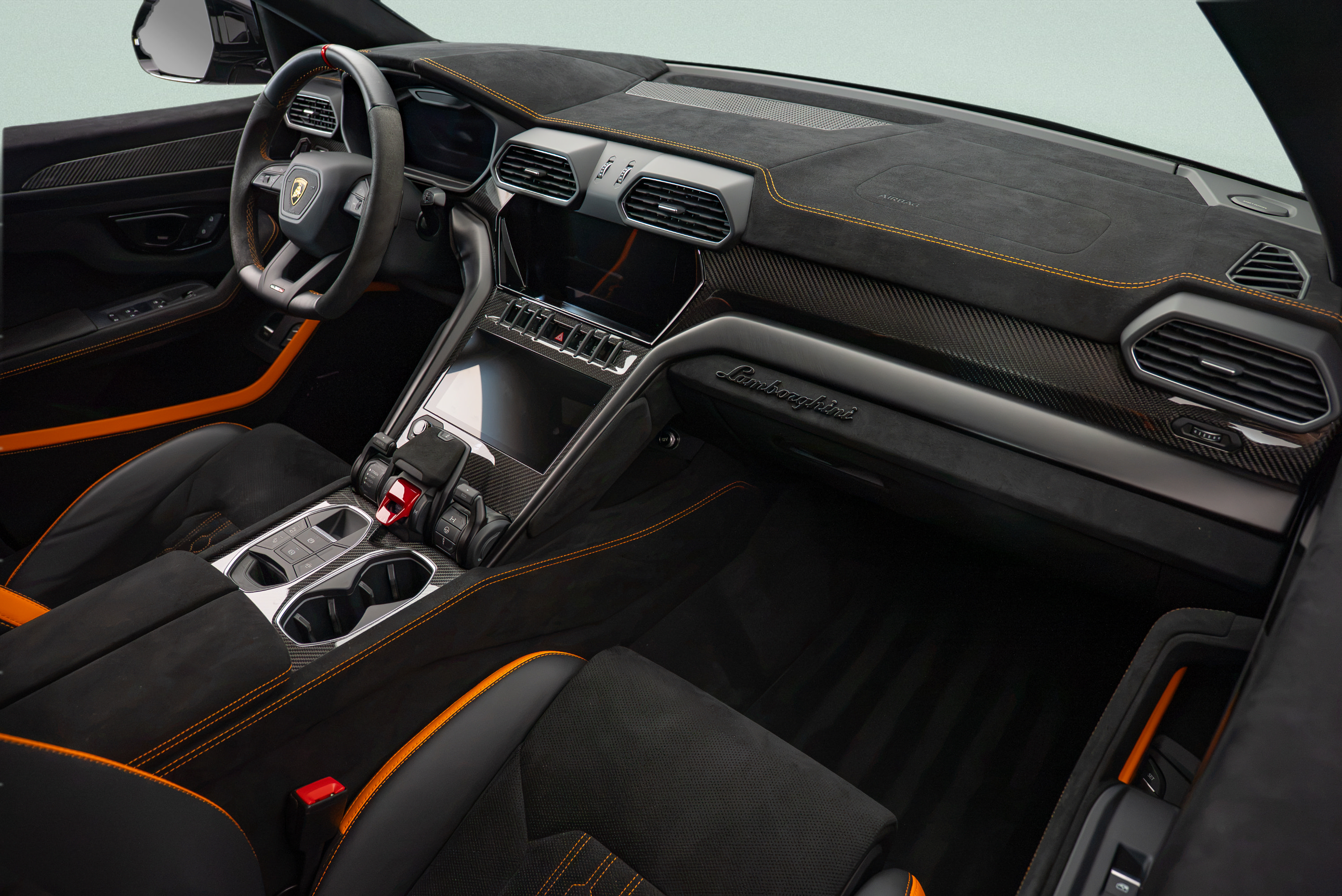 Used 2024 Lamborghini Urus Performante AWD/4WD image 11