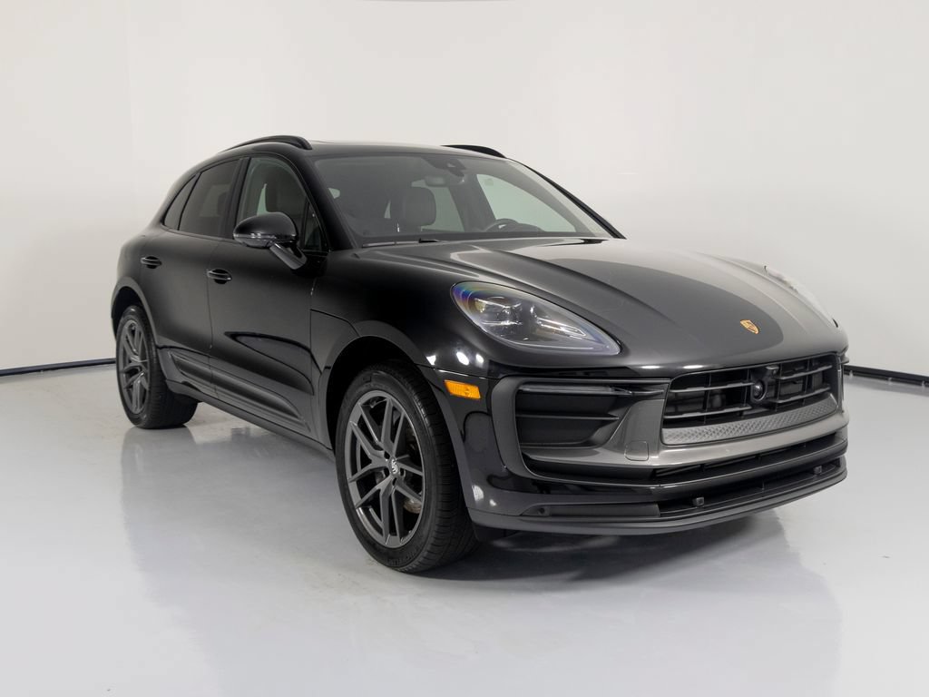 Certified 2026 Porsche Macan Turbo AWD/4WD image 13