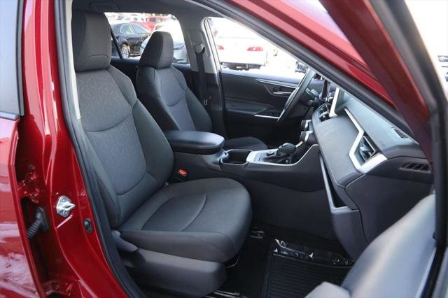 Certified 2025 Toyota RAV4 XLE image 25