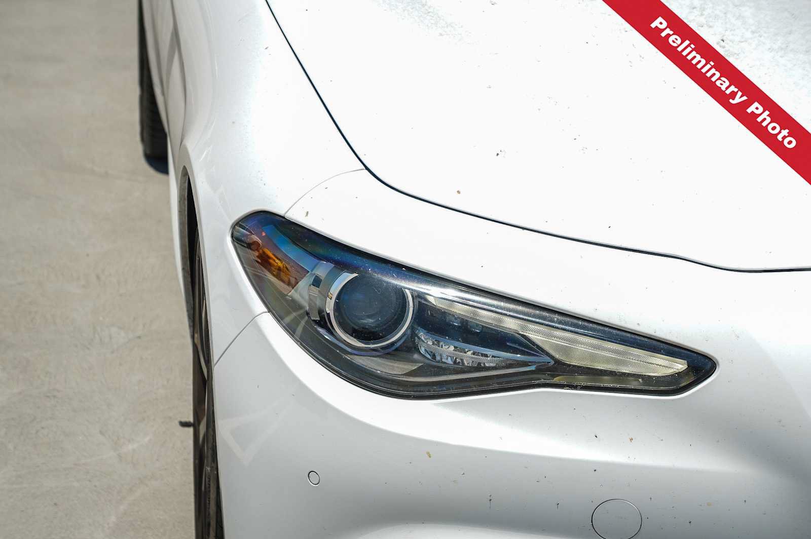 Used 2020 Alfa Romeo Giulia w/ Nero Edizione RWD image 4