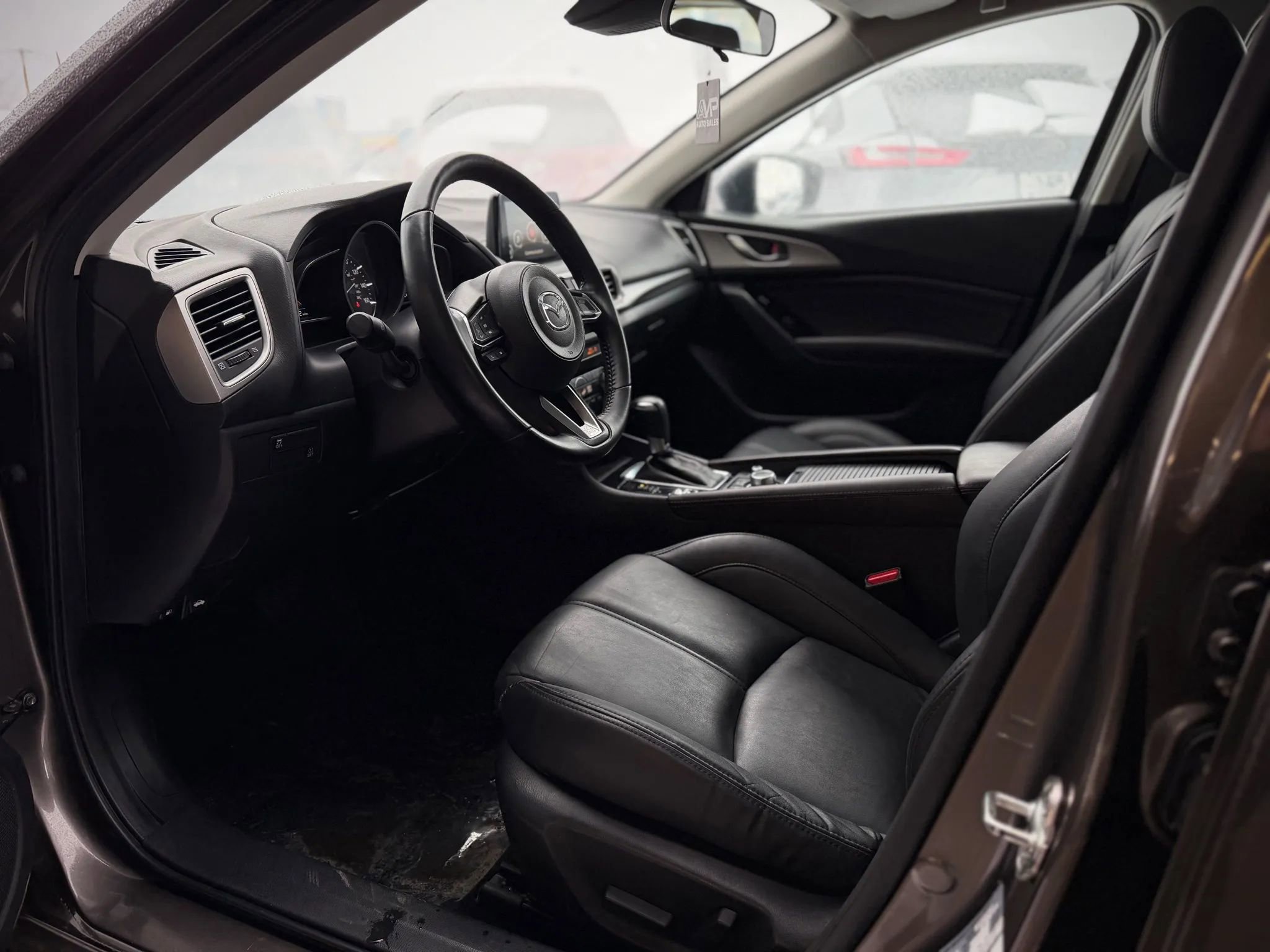 Used 2018 MAZDA MAZDA3 Touring image 7