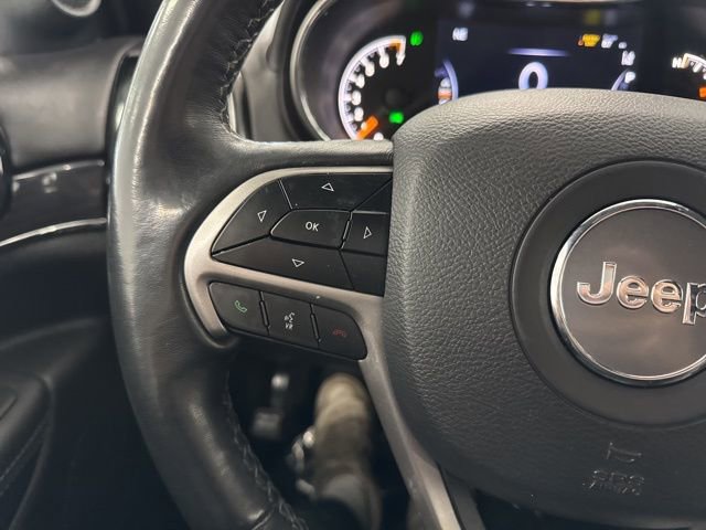 Used 2019 Jeep Grand Cherokee Overland w/ Jeep Active Safety Group image 40