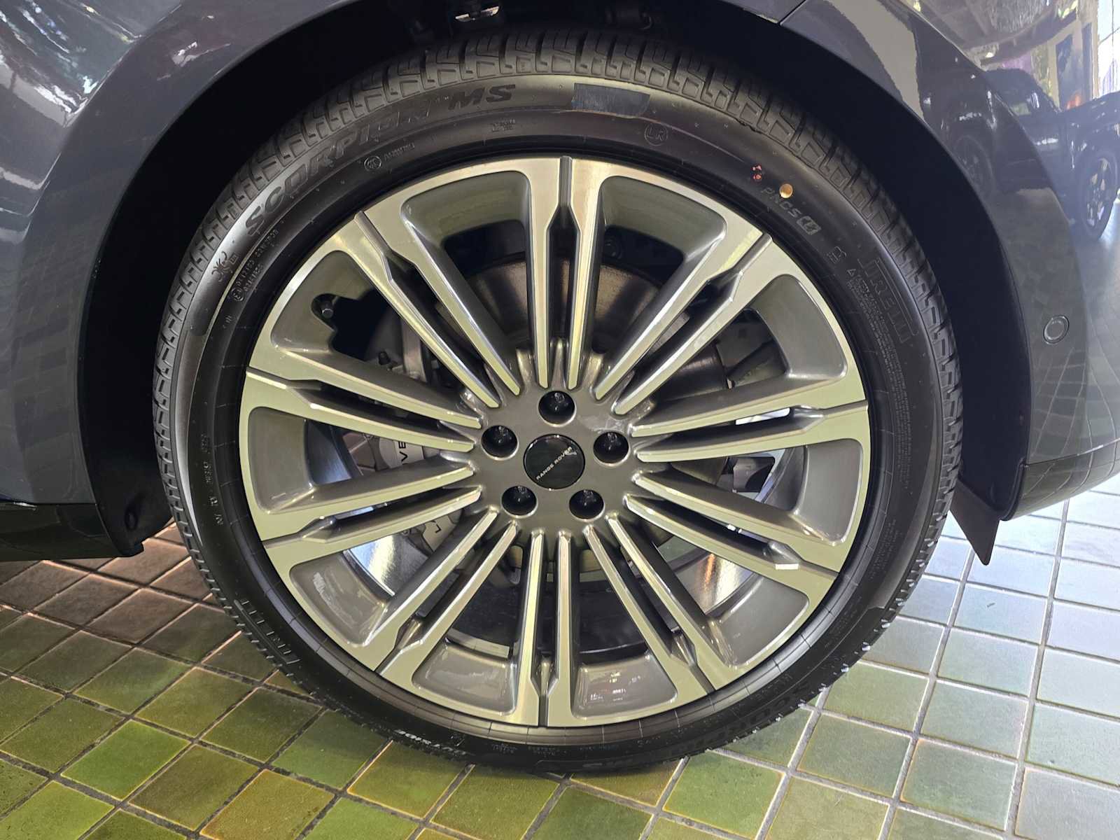 New 2026 Land Rover Range Rover SE image 9