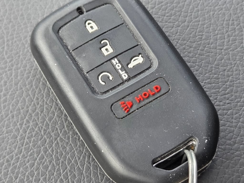 Used 2025 Honda Passport Black Edition image 41