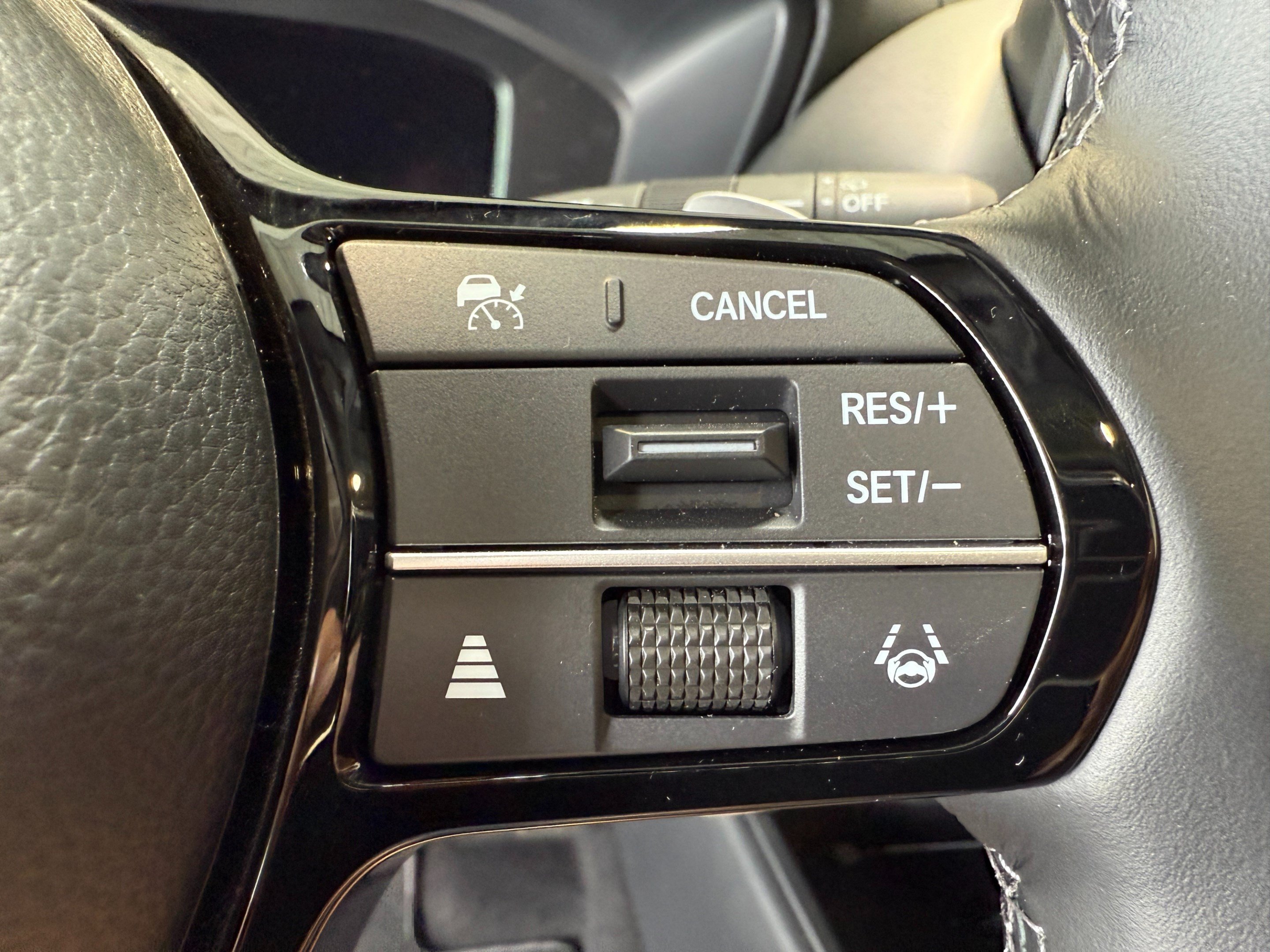 New 2026 Acura ADX FWD image 18