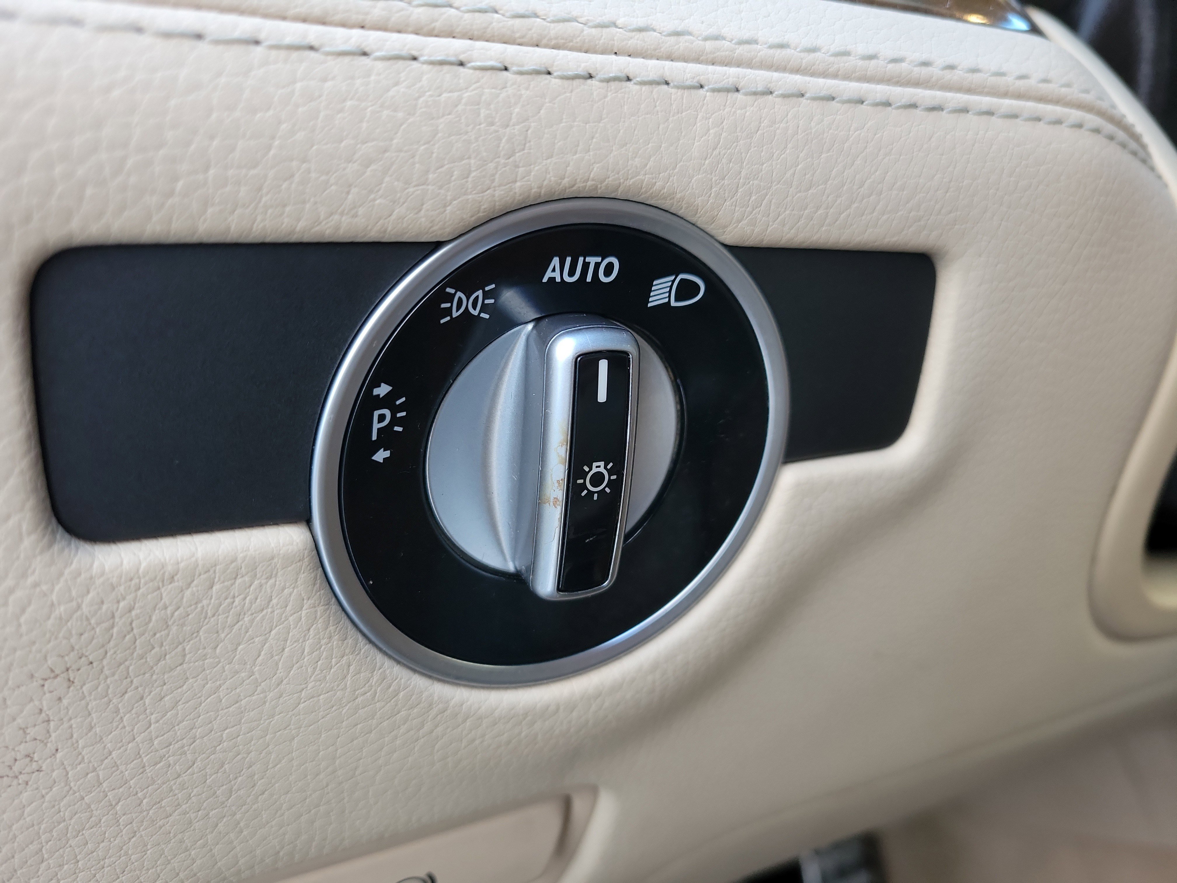 Used 2014 Mercedes-Benz SL 550 image 22