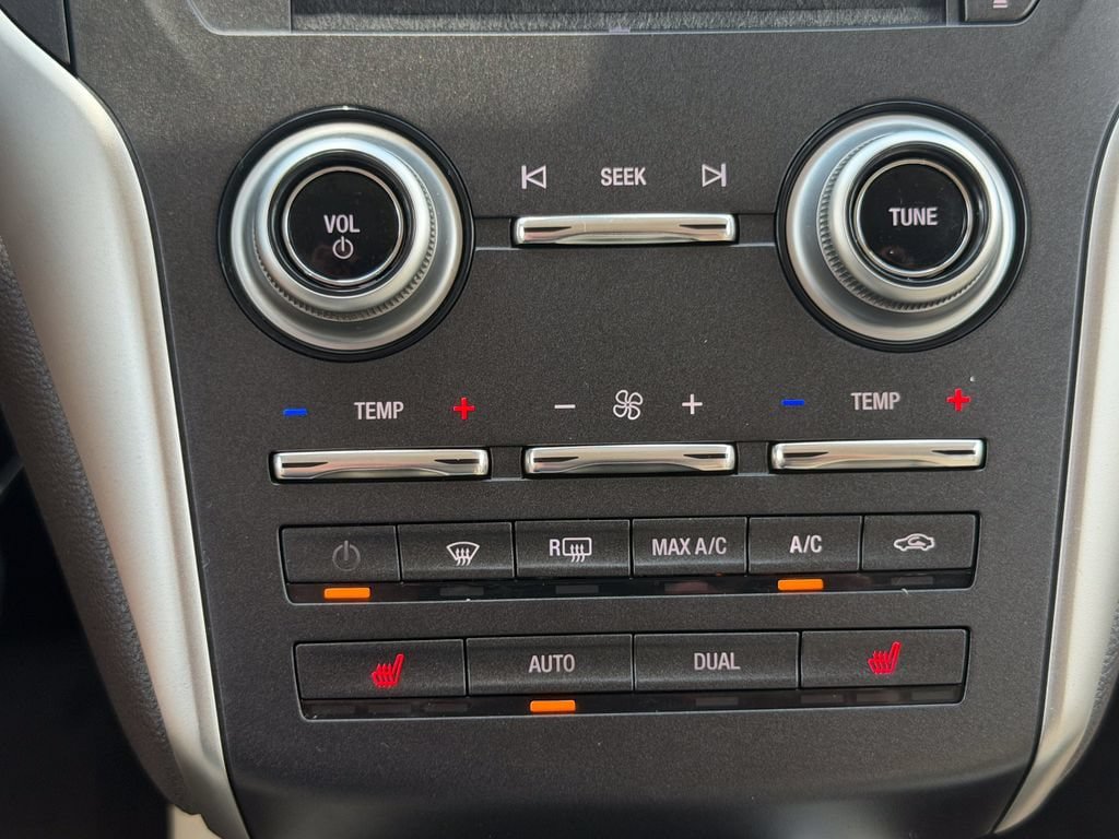 Used 2015 Lincoln MKC FWD w/ Equipment Group 101A Select image 28