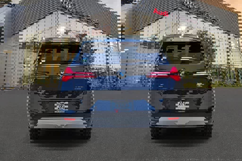 Used 2025 BMW X3 xDrive30i w/ Convenience Package AWD/4WD image 3