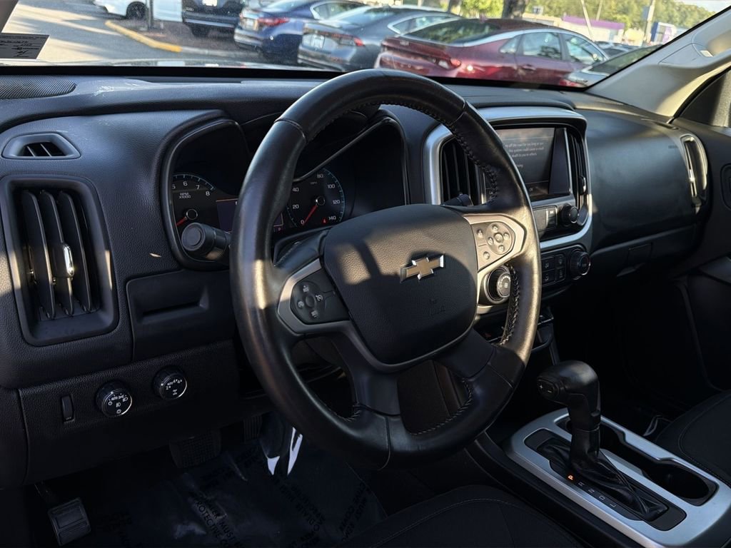Used 2020 Chevrolet Colorado LT w/ LT Convenience Package AWD/4WD image 16