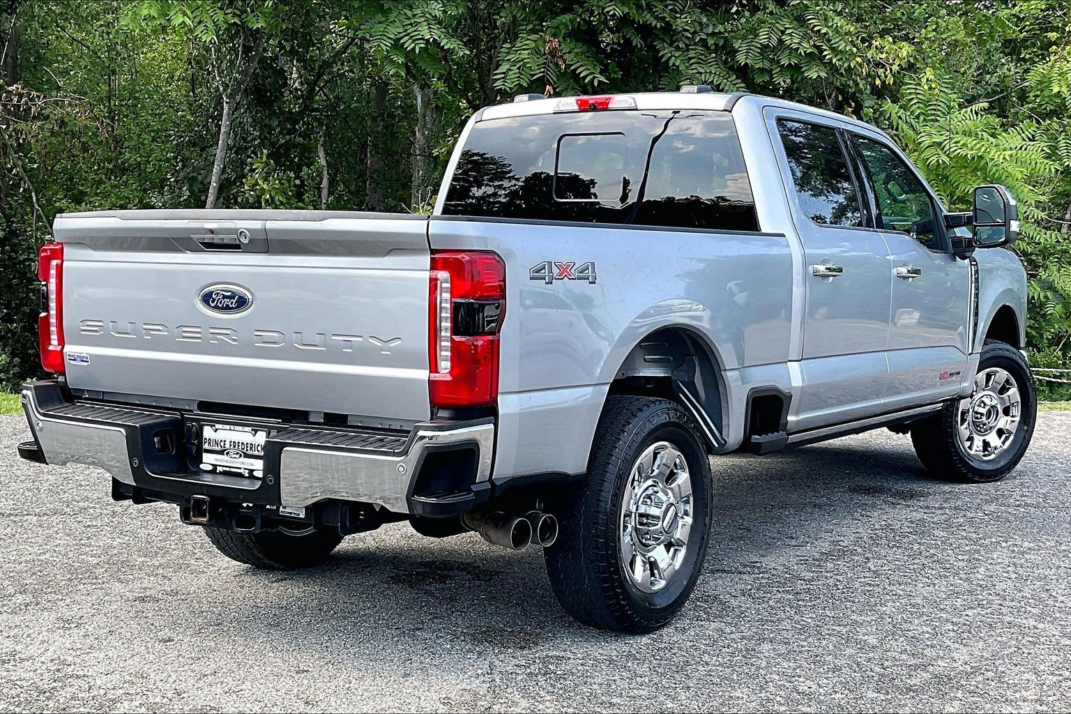 Used 2024 Ford F350 Lariat w/ Lariat Ultimate Package AWD/4WD image 13