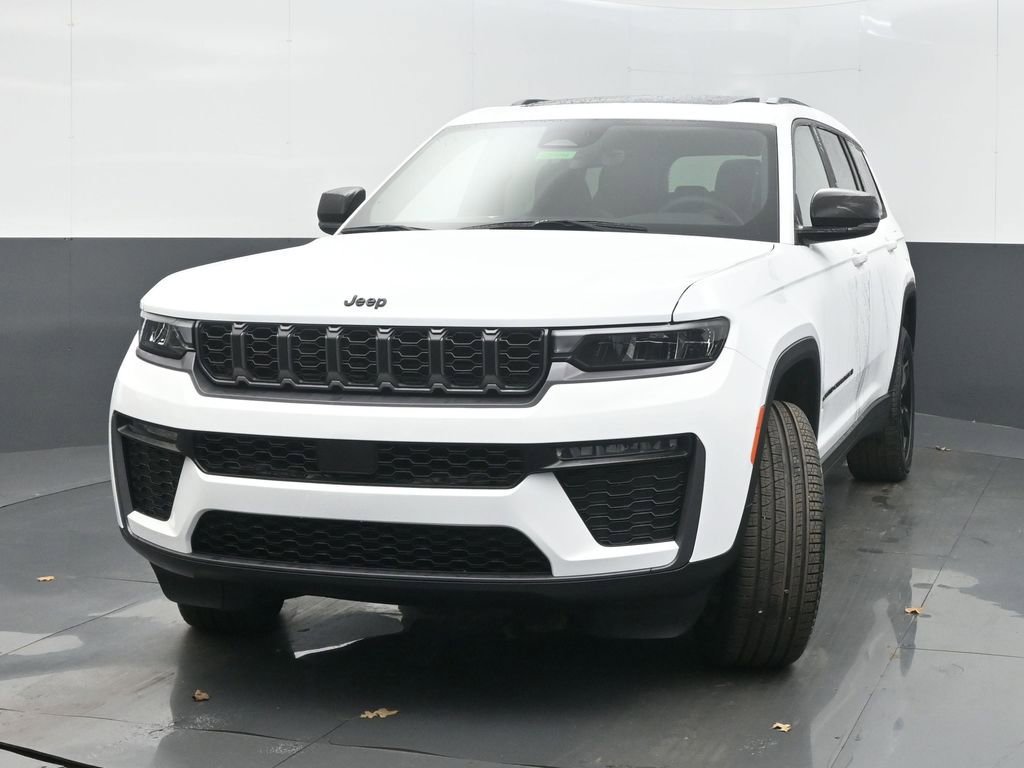 New 2026 Jeep Grand Cherokee L Limited w/ Limited Altitude Package AWD/4WD image 3