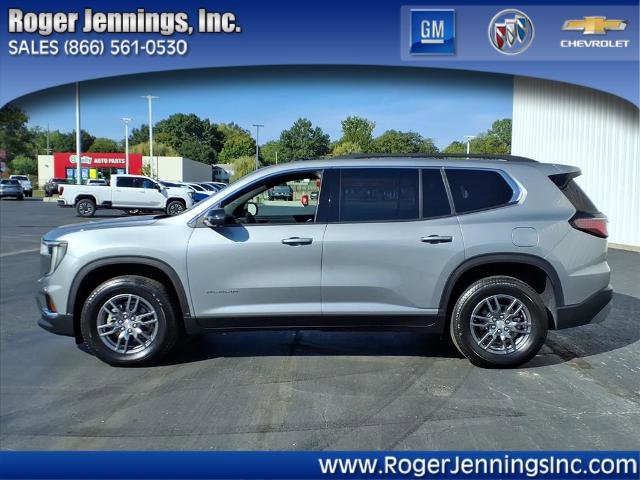 Used 2025 GMC Acadia Elevation image 2