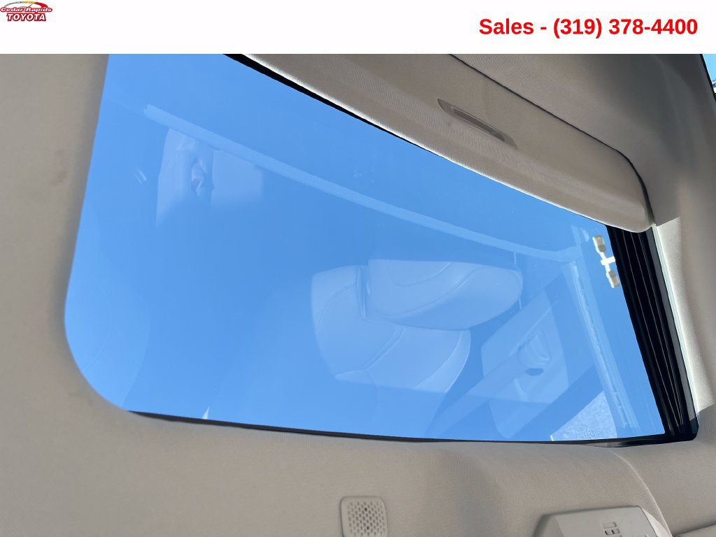 Certified 2021 Toyota Highlander Limited AWD/4WD image 20