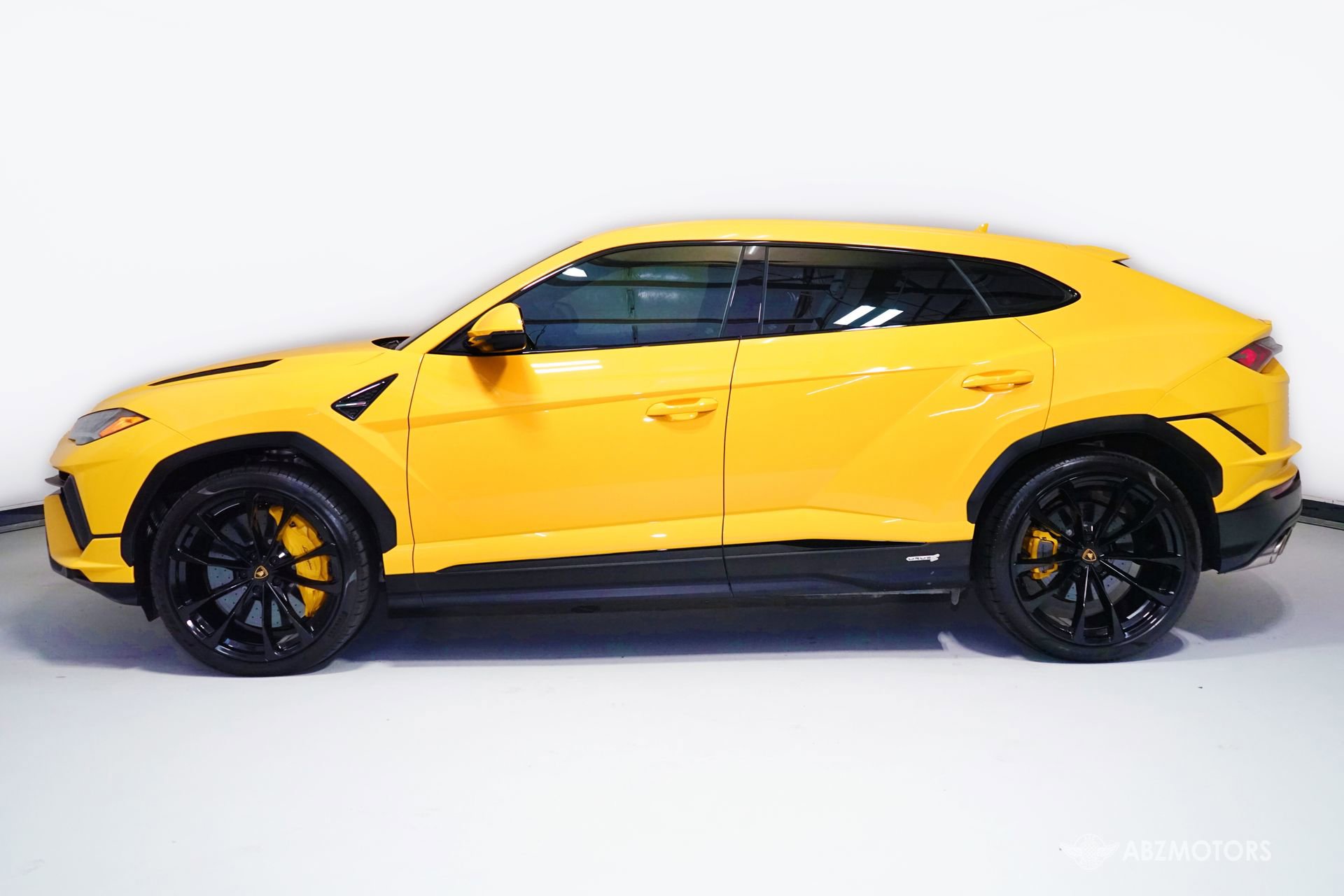 Used 2023 Lamborghini Urus S image 5