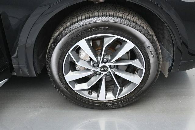 Used 2024 Audi Q5 2.0T Premium AWD/4WD image 38