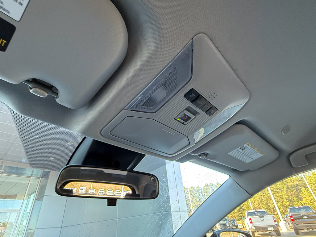 Used 2023 Toyota RAV4 LE image 31