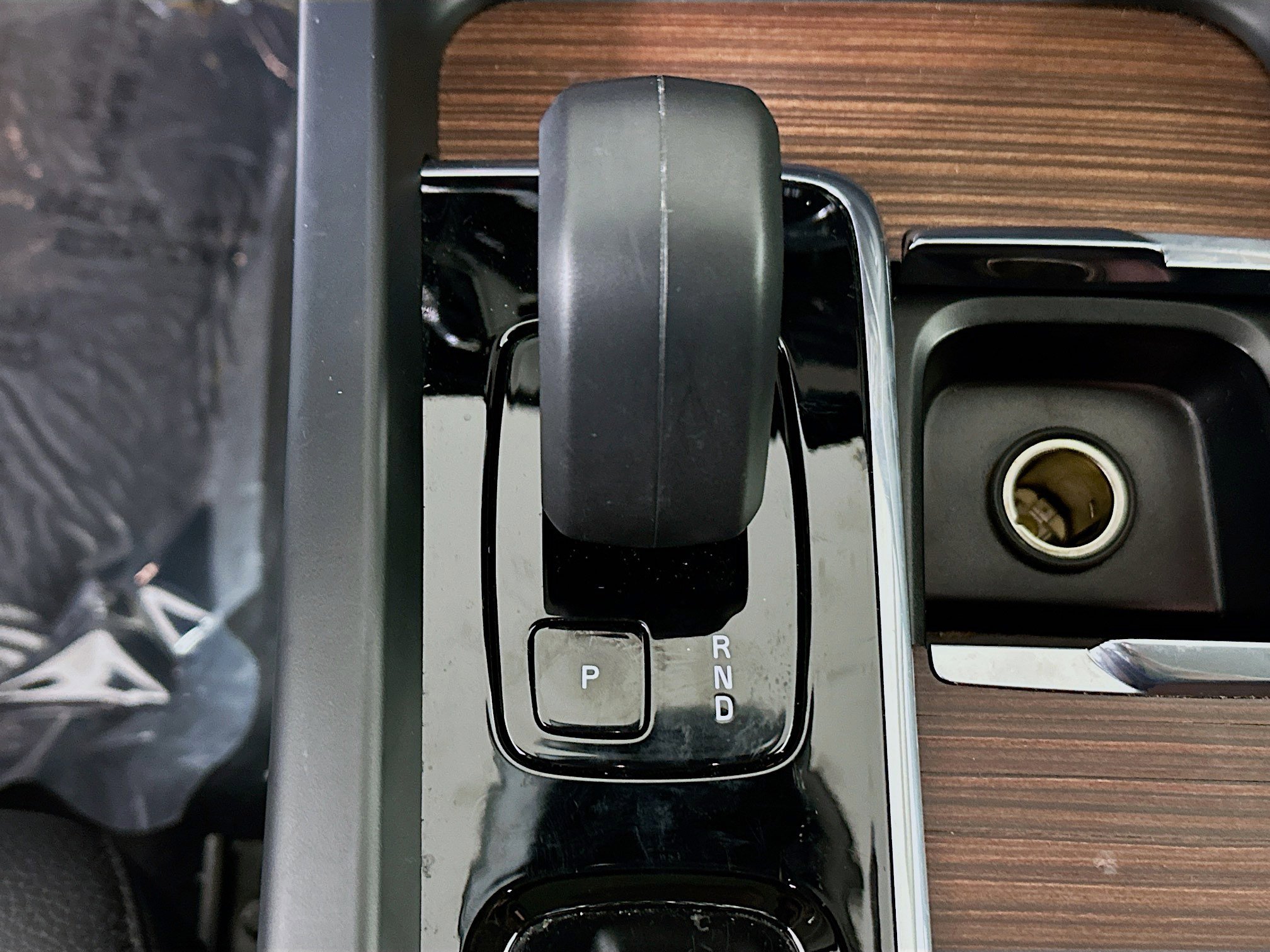 Used 2024 Volvo XC60 B5 Plus image 21