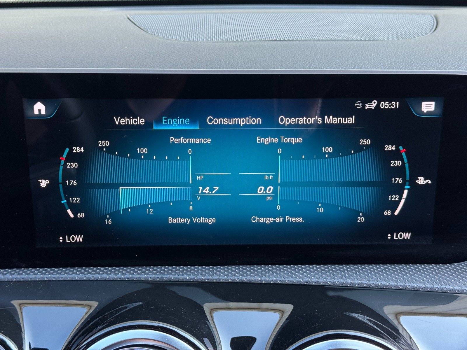 Used 2020 Mercedes-Benz A 220 w/ Premium Package image 27