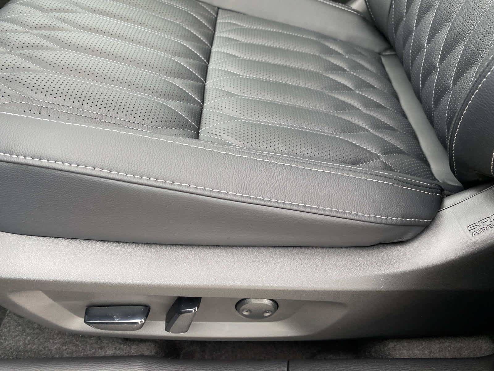 New 2026 Mitsubishi Outlander AWD image 11