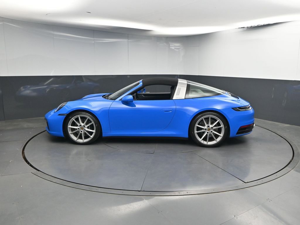 Certified 2022 Porsche 911 Targa 4S AWD/4WD image 2