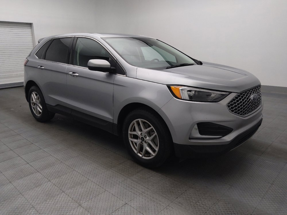 Used 2024 Ford Edge SEL image 11