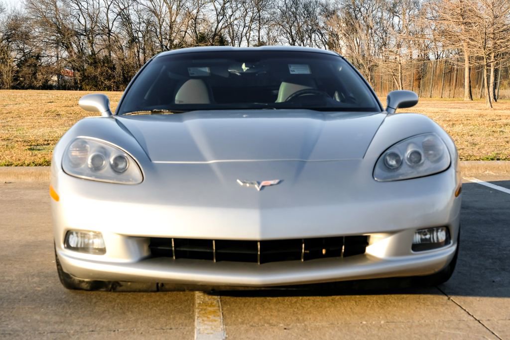 Used 2006 Chevrolet Corvette Coupe w/ Preferred Equipment Group image 9