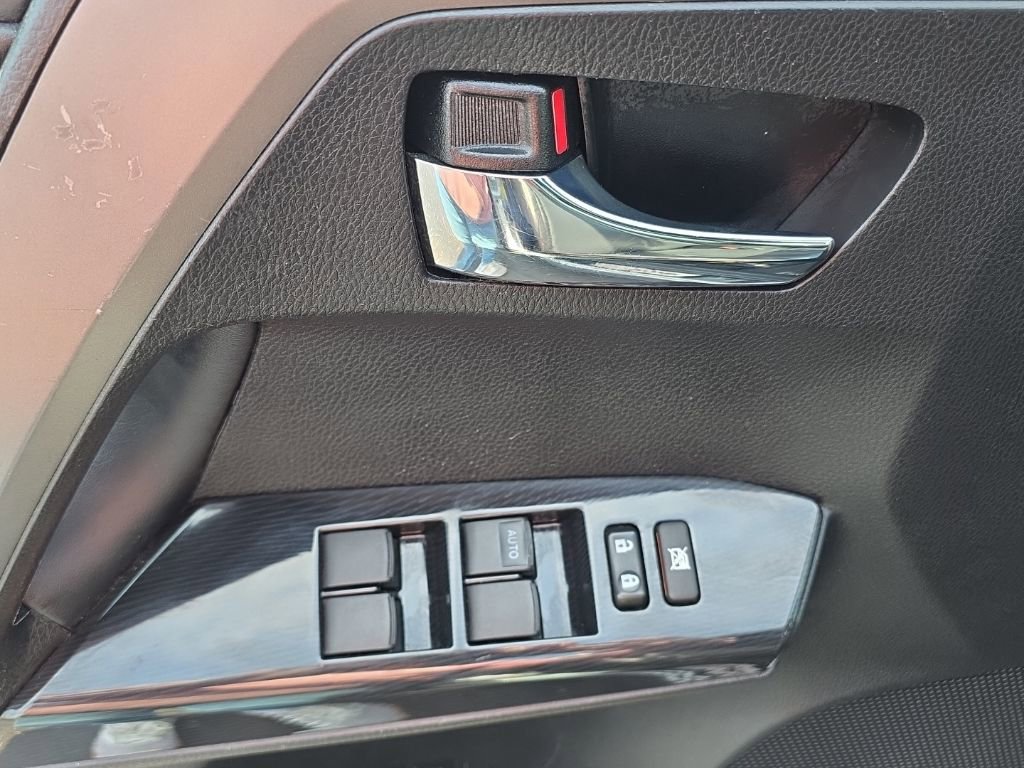Used 2017 Toyota RAV4 SE w/ Power Special Value Package image 14