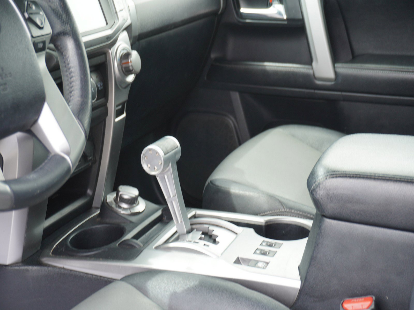 Used 2014 Toyota 4Runner SR5 Premium image 22