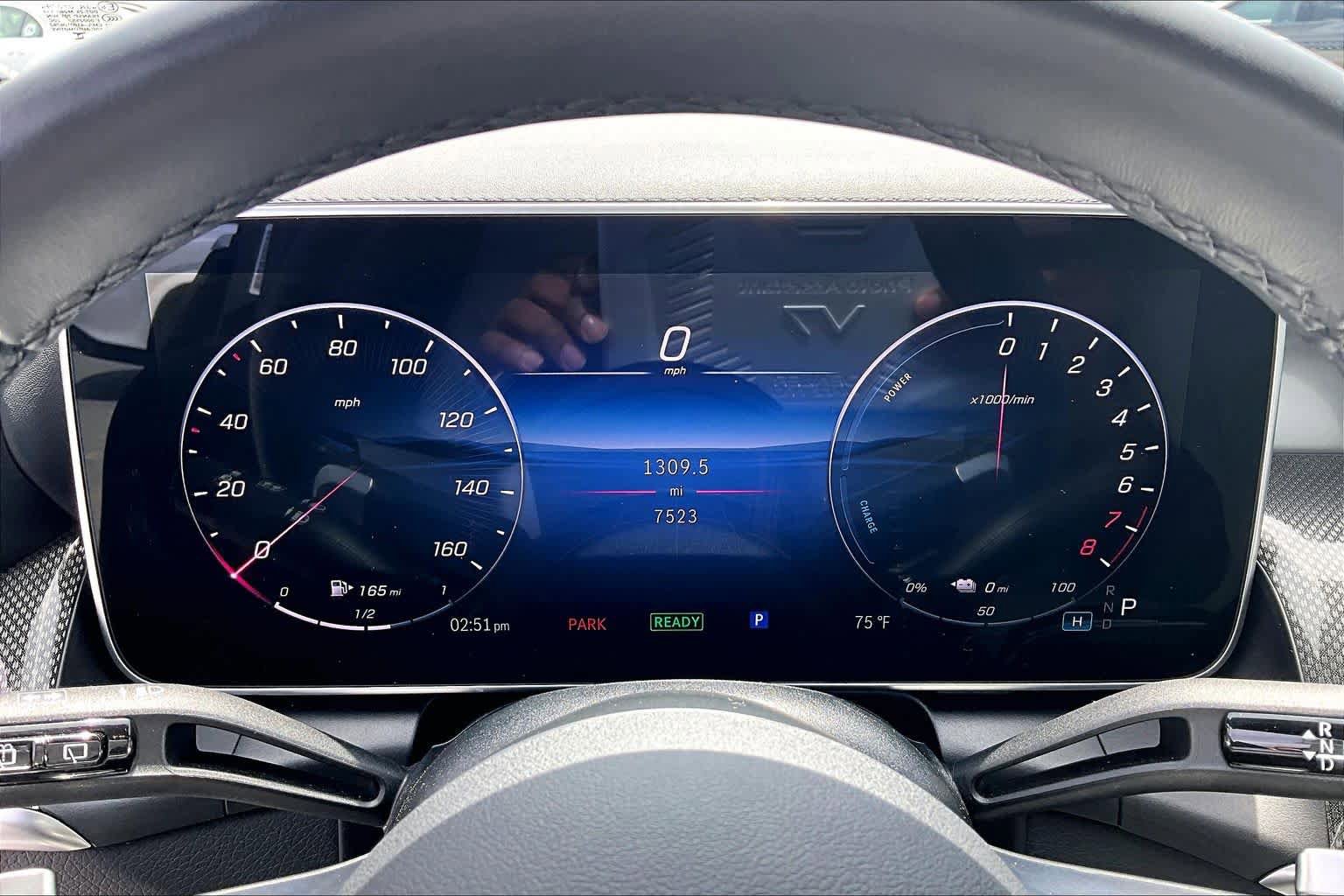 Used 2025 Mercedes-Benz GLC 350e 4MATIC image 26