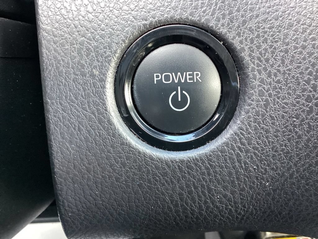 Used 2025 Toyota Camry LE FWD image 17