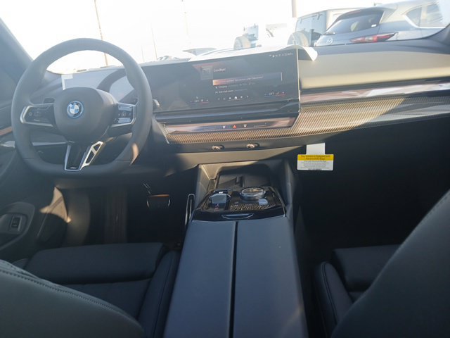 New 2027 BMW 550e xDrive AWD/4WD image 13
