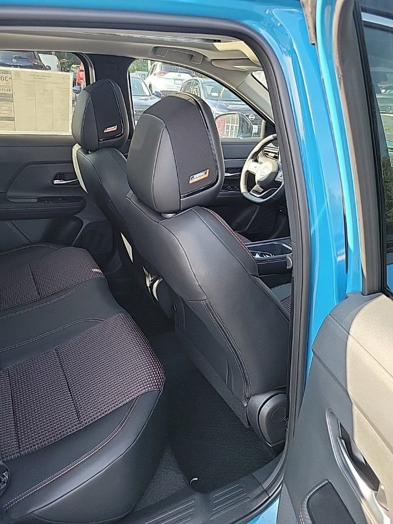 Used 2025 Nissan Kicks SR w/ SR Premium Package image 24