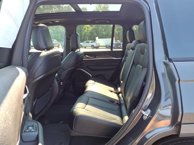 New 2026 Jeep Grand Cherokee Limited AWD/4WD image 29