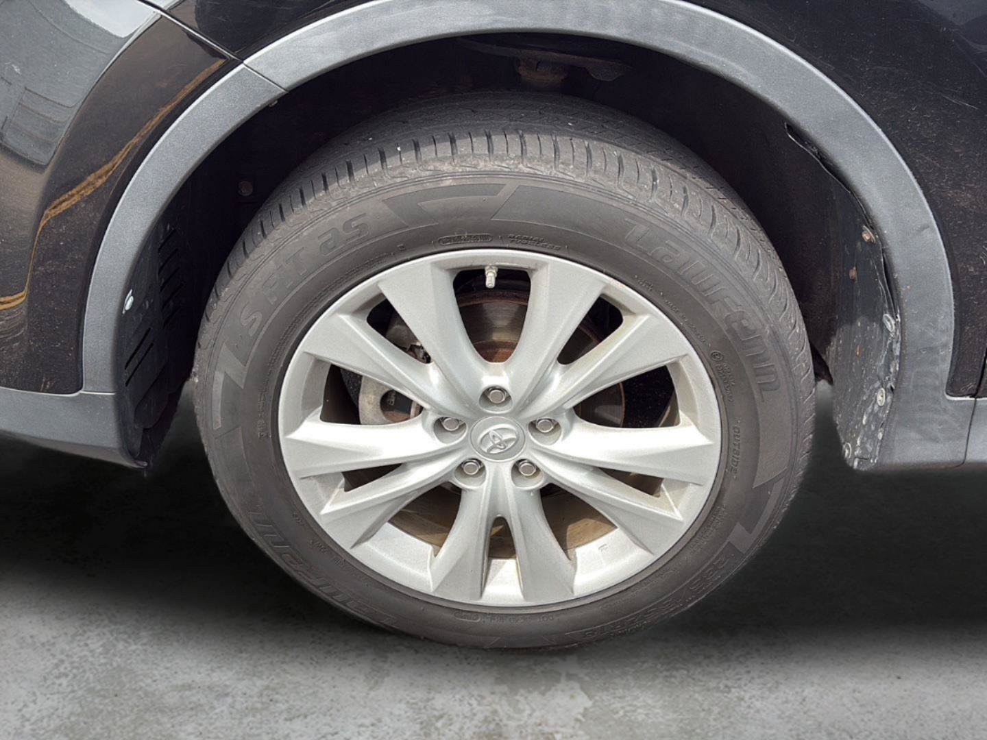 Used 2014 Toyota RAV4 Limited AWD/4WD image 4