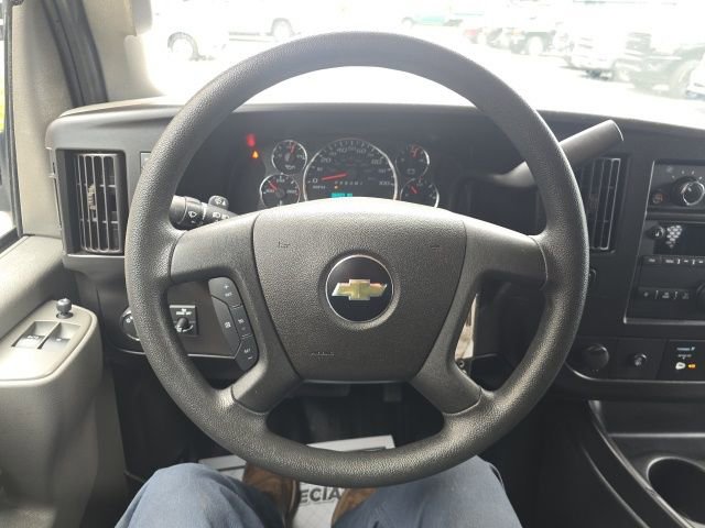Used 2024 Chevrolet Express 2500 w/ Driver Convenience Package image 15