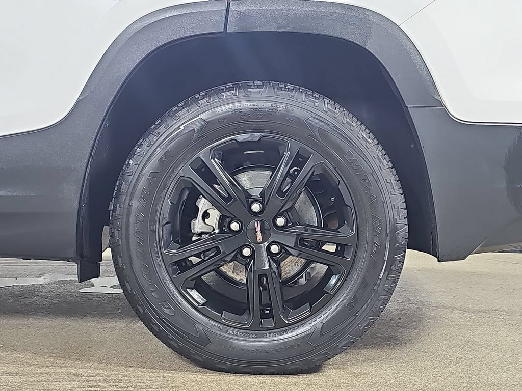 Certified 2023 GMC Terrain AT4 w/ Tech Package AWD/4WD image 39
