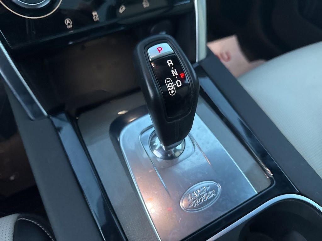 Used 2020 Land Rover Discovery Sport SE R-Dynamic image 7
